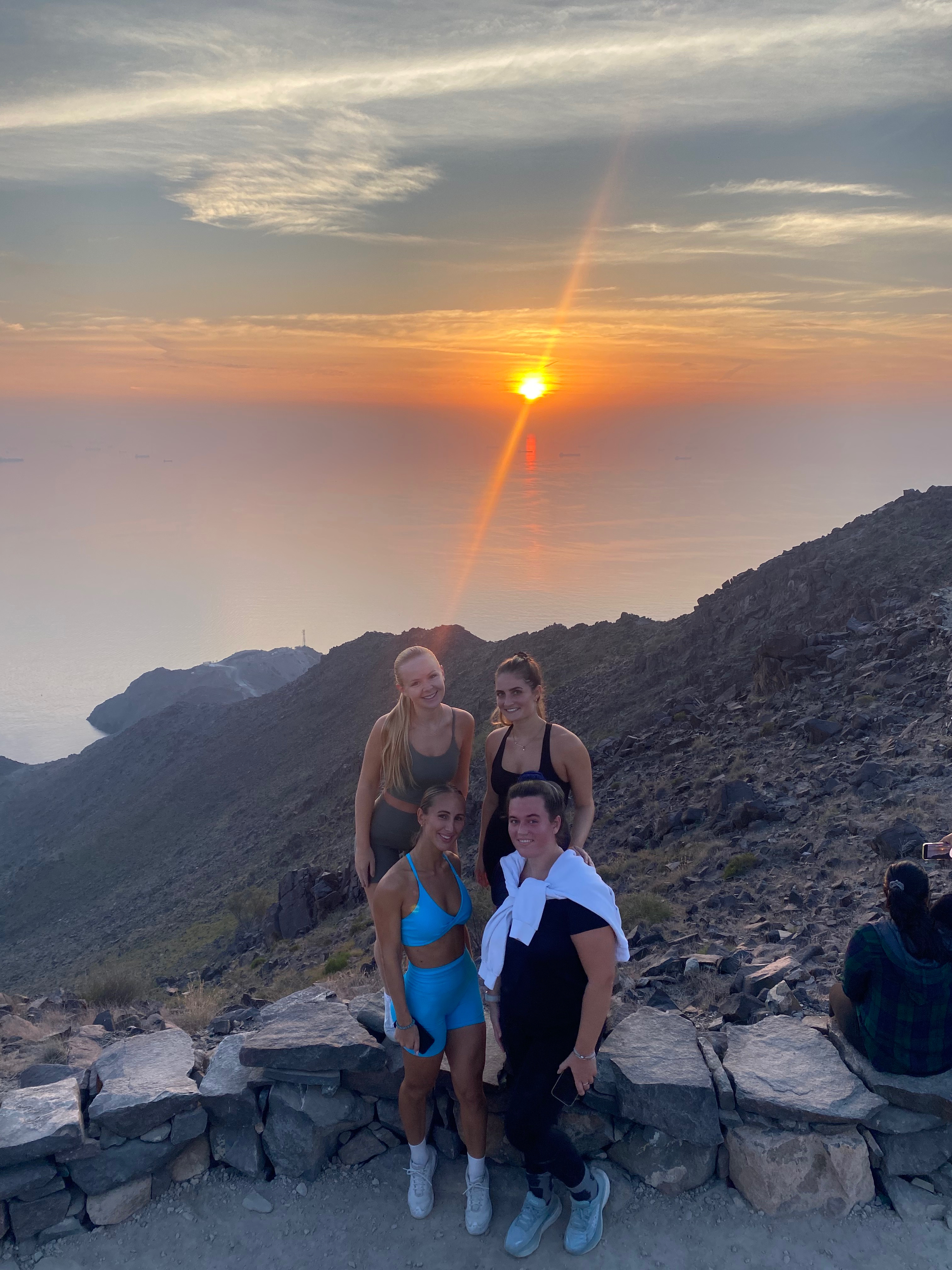 DB Method community group training at sunset